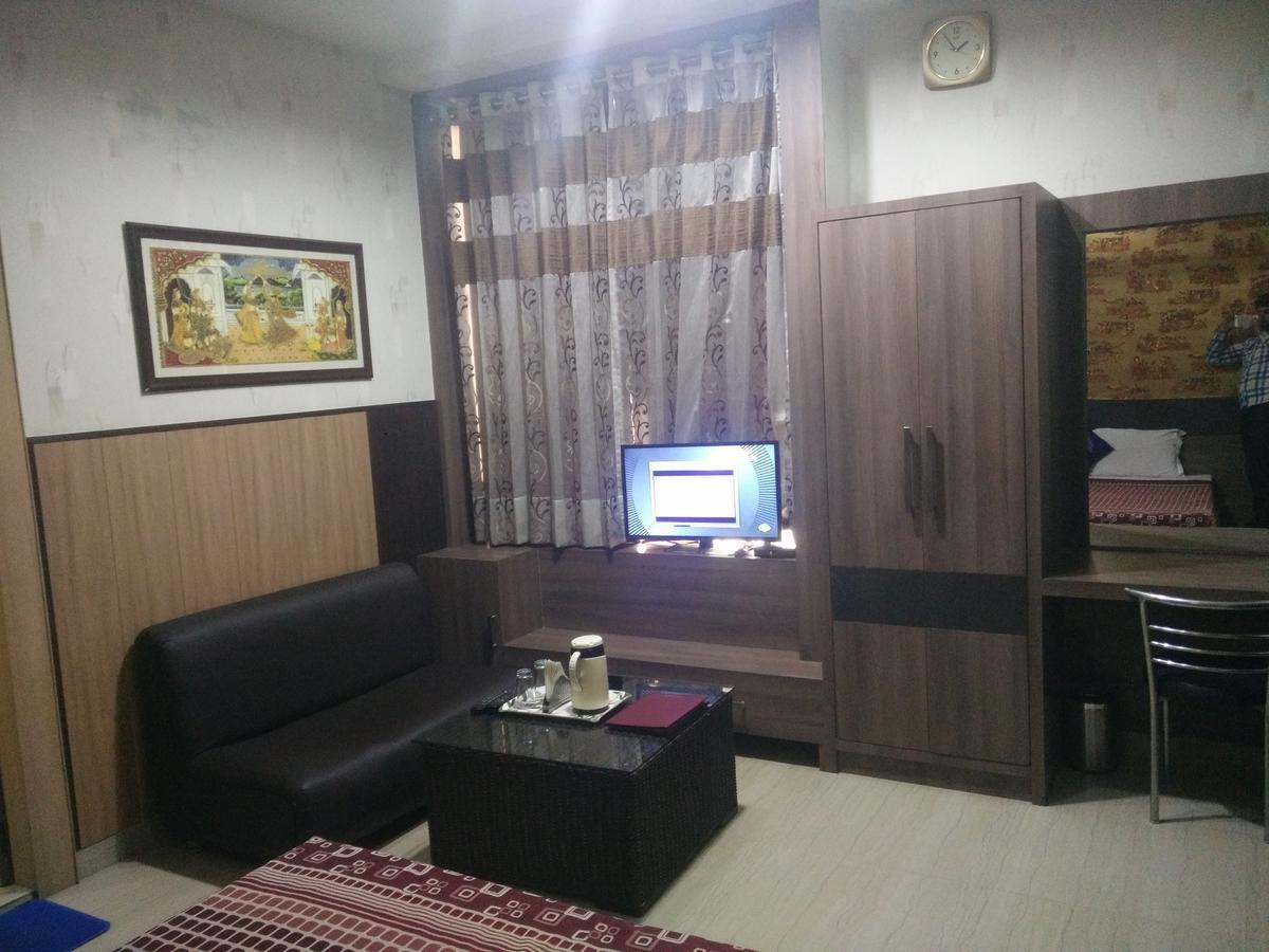 Hotel Desire Hisar Luaran gambar